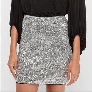 NWOT express shiny sequin silver grey Mini skirt stretchy size small